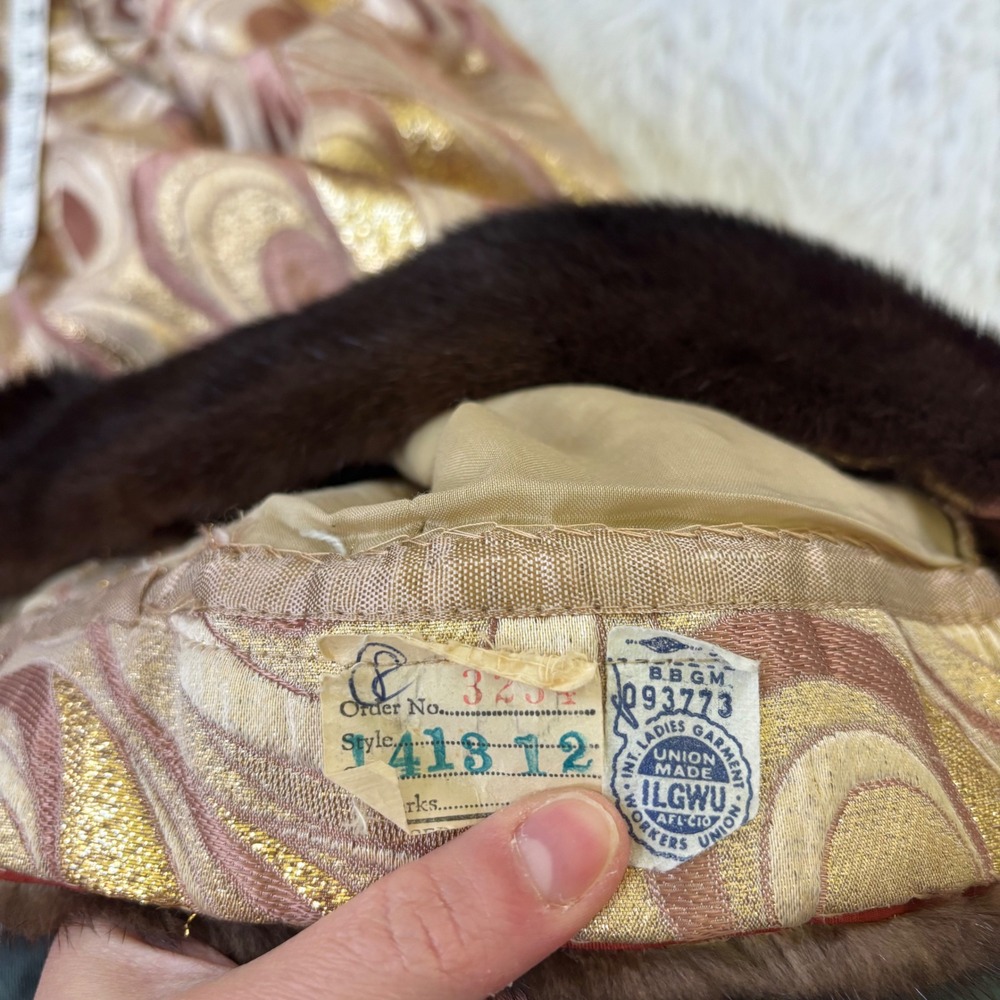 Vintage ILGWU Gold Brocade Dress Size 12 Fits Small Medium Faux Fur Trim Mod 60s - Picture 10 of 14